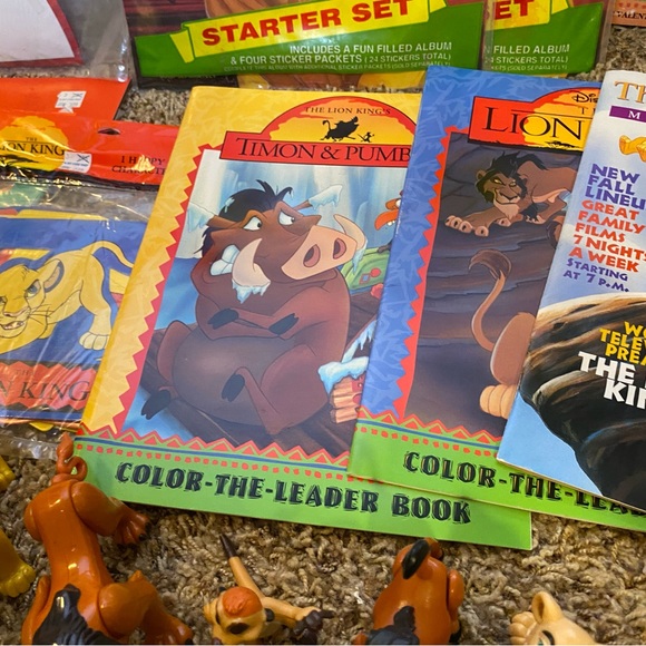 Large lot of vintage Lion King party decorations and miscellaneous items - Picture 5 of 9